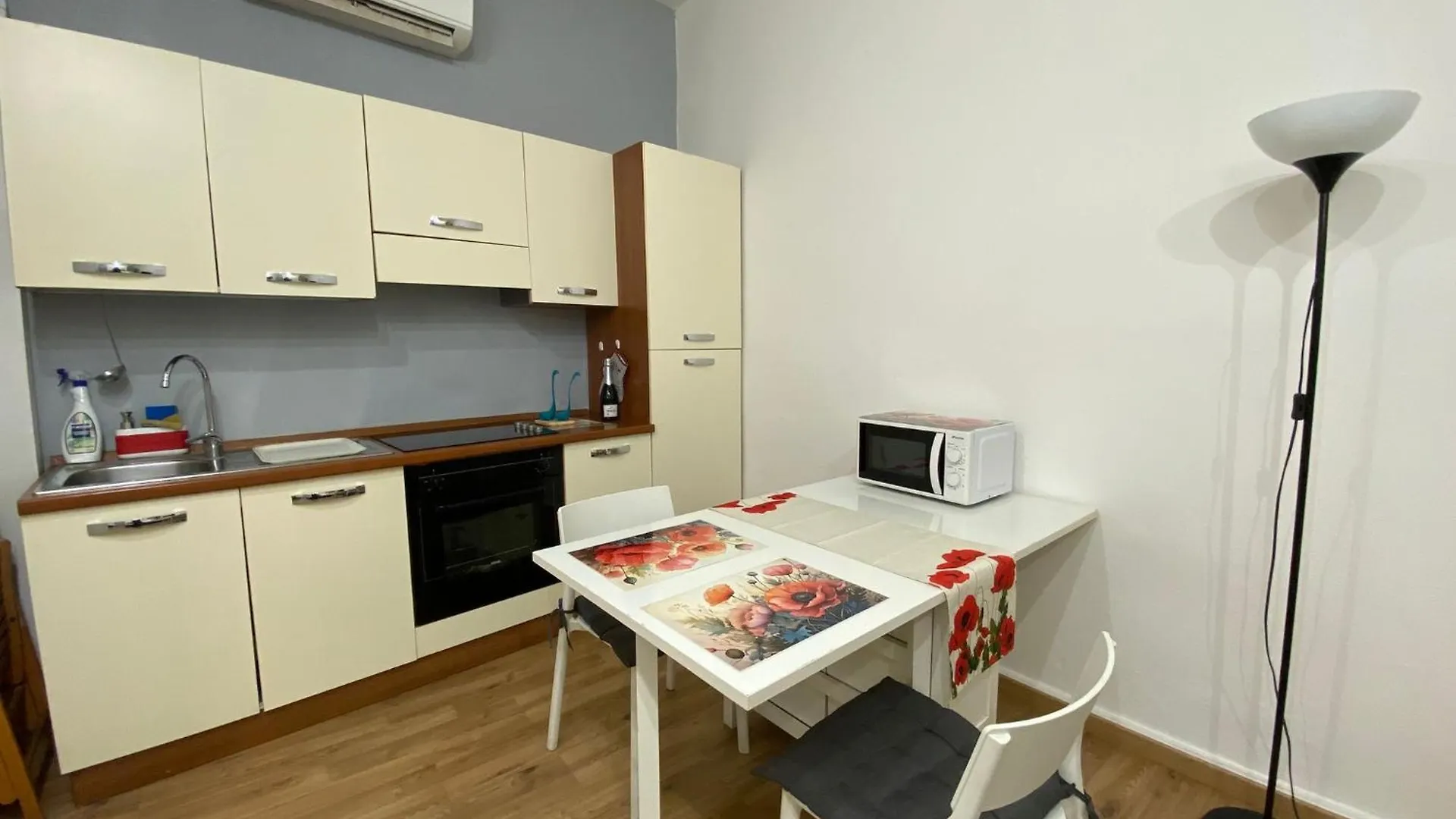 New Studio A Trastevere Roma Italia